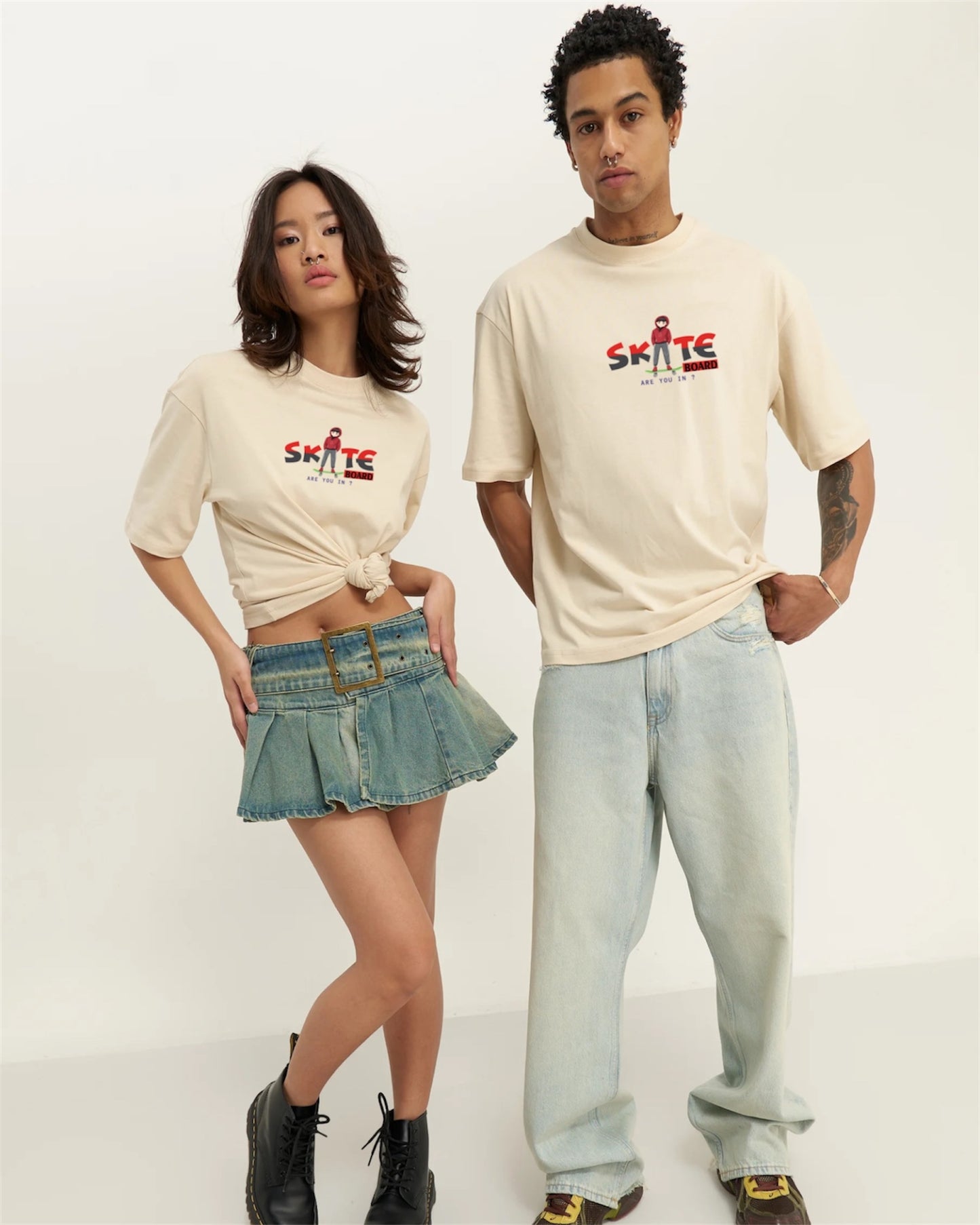 Beige Premium Relaxed Fit T-shirt with skate graphic (230 GSM)